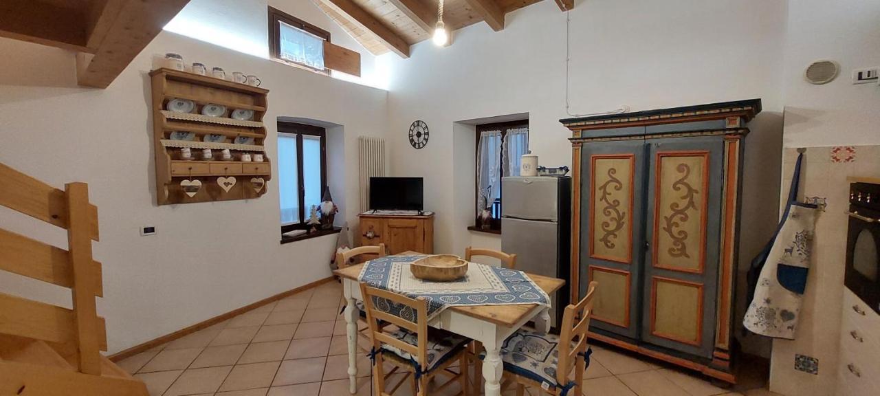 Loft Della Perpetua Di Casa Bernardi, Fuga Romantica Petfriendly Montagnaga  Buitenkant foto