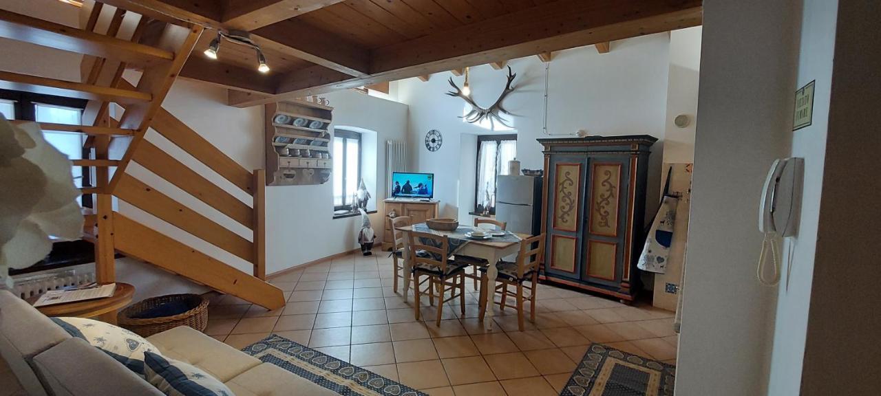 Loft Della Perpetua Di Casa Bernardi, Fuga Romantica Petfriendly Montagnaga  Buitenkant foto