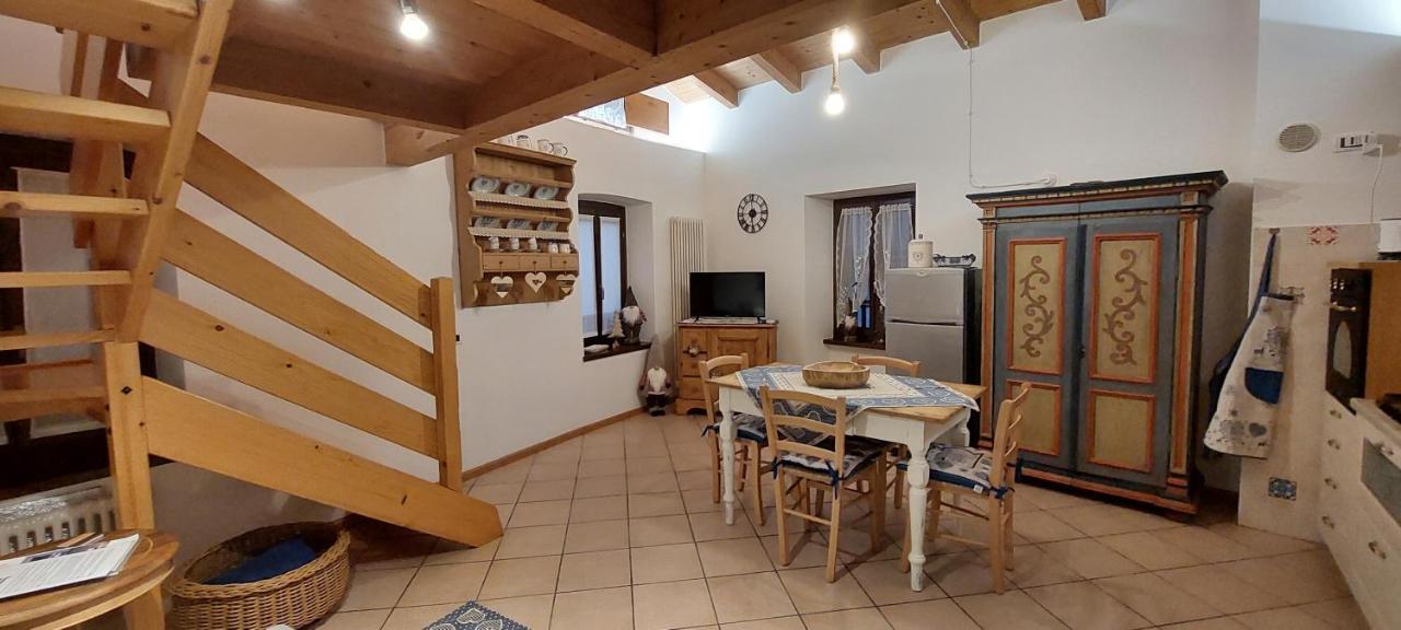 Loft Della Perpetua Di Casa Bernardi, Fuga Romantica Petfriendly Montagnaga  Buitenkant foto