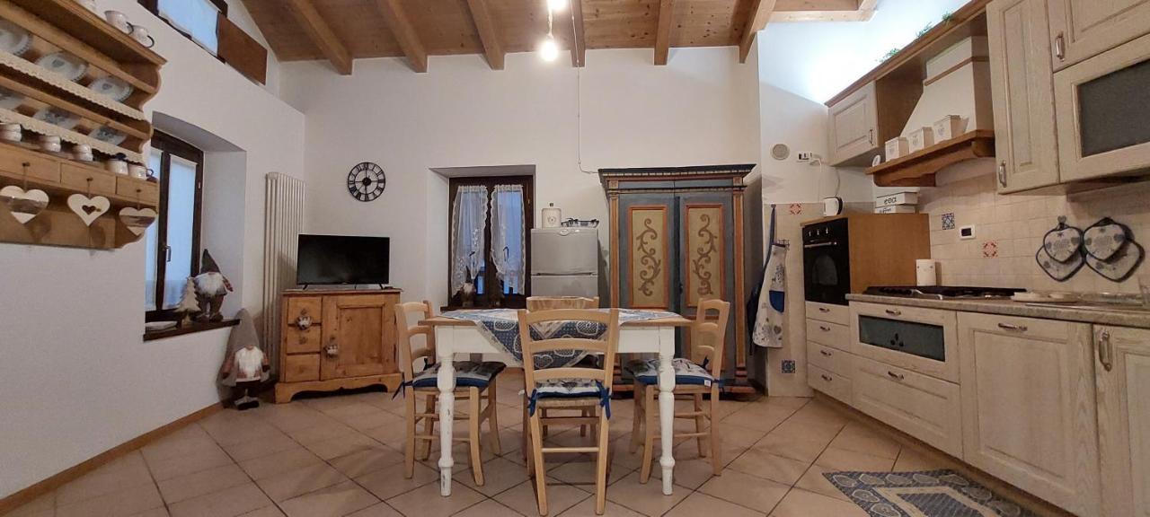 Loft Della Perpetua Di Casa Bernardi, Fuga Romantica Petfriendly Montagnaga  Buitenkant foto