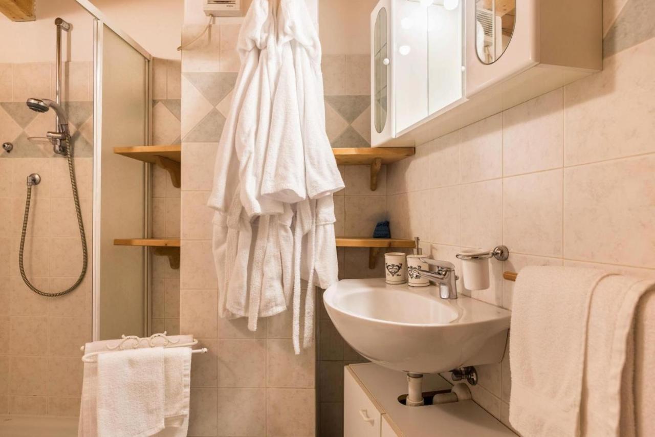 Loft Della Perpetua Di Casa Bernardi, Fuga Romantica Petfriendly Montagnaga  Buitenkant foto