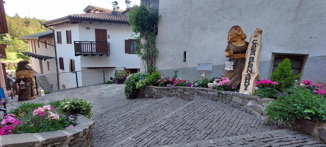 Loft Della Perpetua Di Casa Bernardi, Fuga Romantica Petfriendly Montagnaga  Buitenkant foto