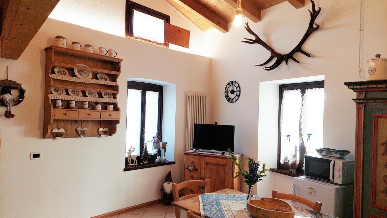 Loft Della Perpetua Di Casa Bernardi, Fuga Romantica Petfriendly Montagnaga  Buitenkant foto