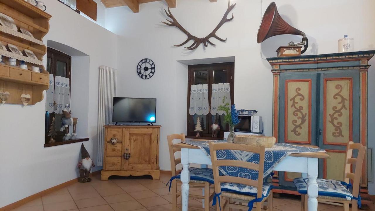 Loft Della Perpetua Di Casa Bernardi, Fuga Romantica Petfriendly Montagnaga  Buitenkant foto