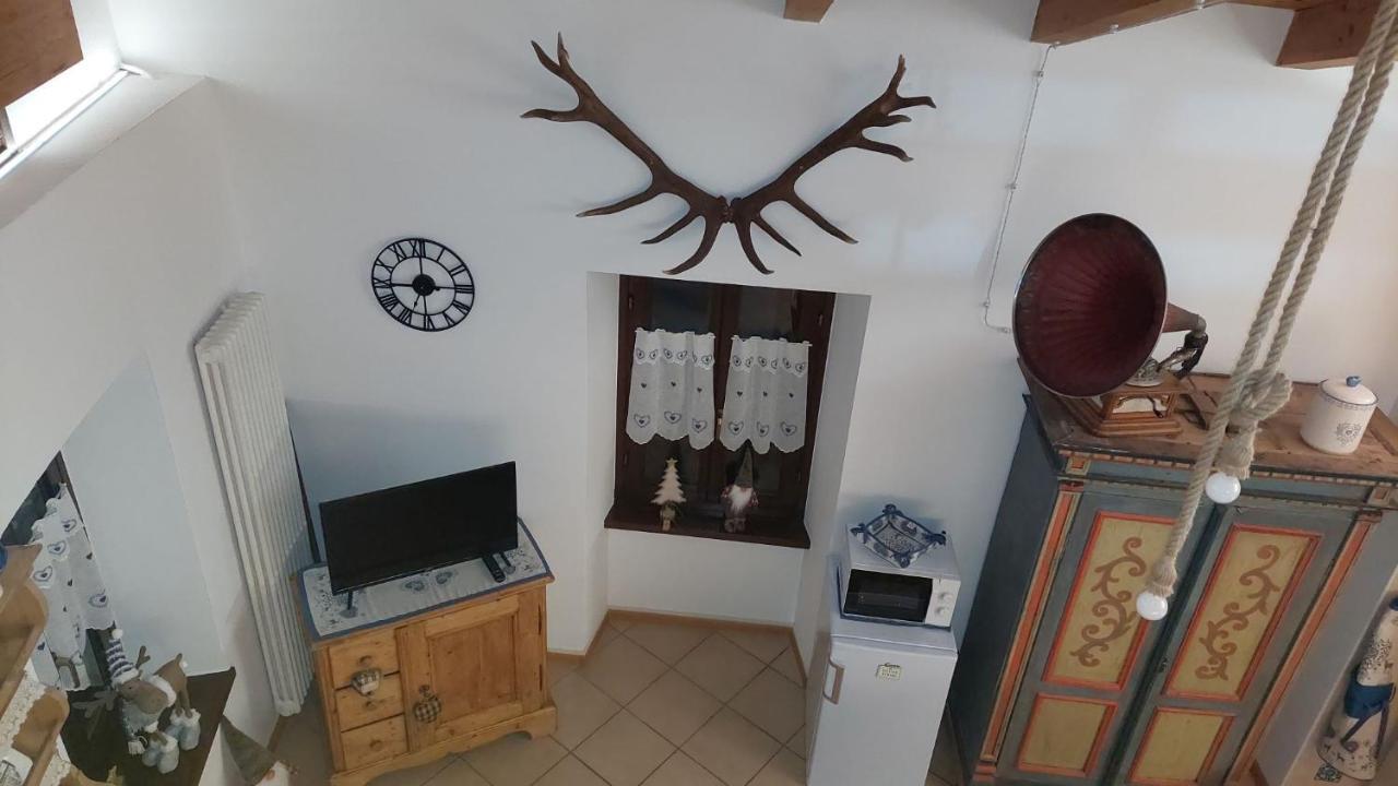 Loft Della Perpetua Di Casa Bernardi, Fuga Romantica Petfriendly Montagnaga  Buitenkant foto