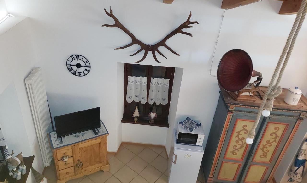 Loft Della Perpetua Di Casa Bernardi, Fuga Romantica Petfriendly Montagnaga  Buitenkant foto